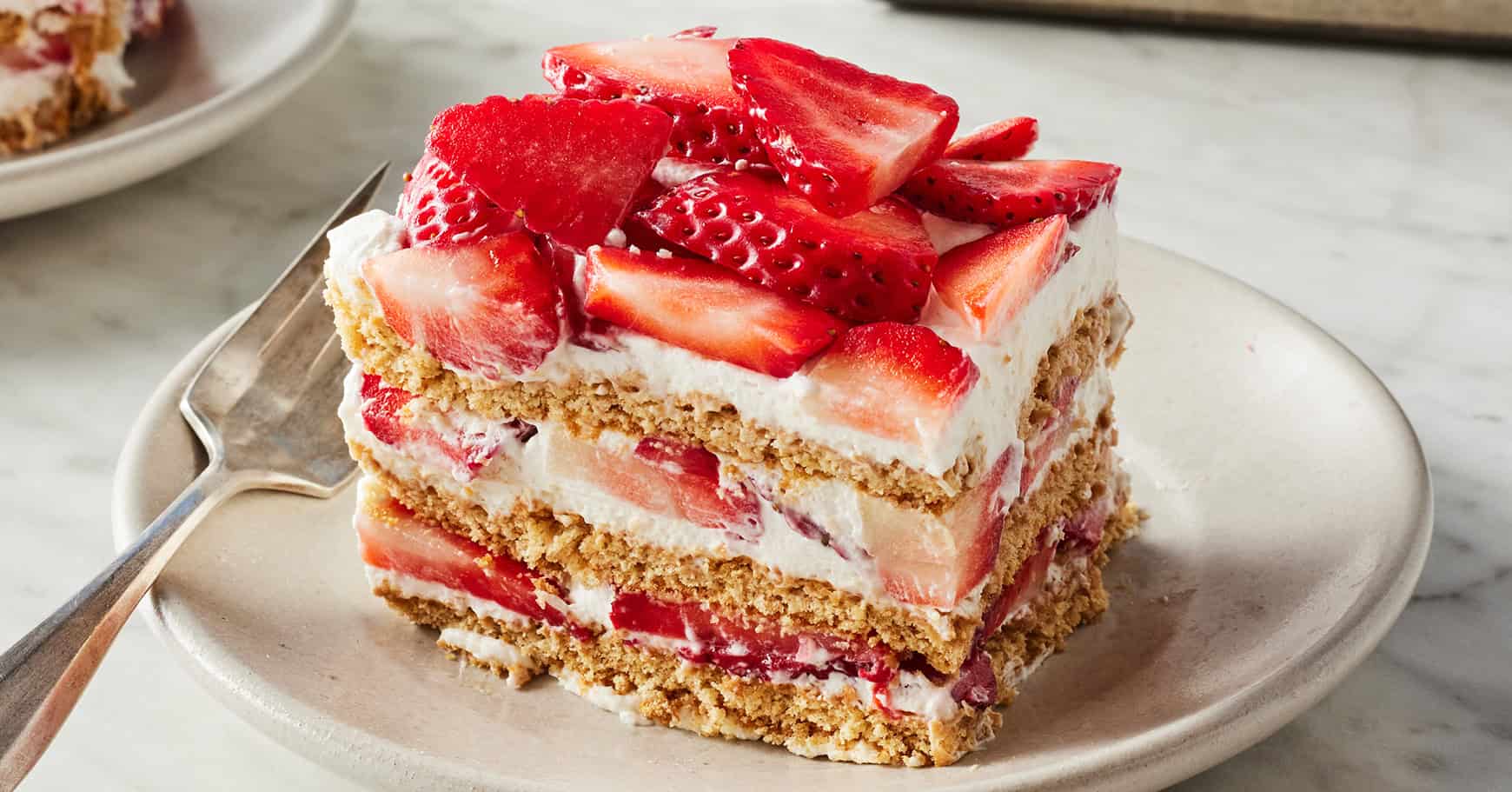 Resep Kue Kotak Es Strawberry – Cinta dan Lemon